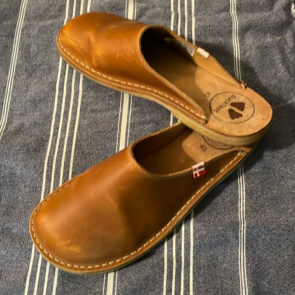 Duckfeet indoor/outdoor slip-ons, size 11